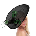 Noir vert 41 cm mélange grand Sinamay Hatinator disque soucoupe bord chapeau bibi sur bandeau