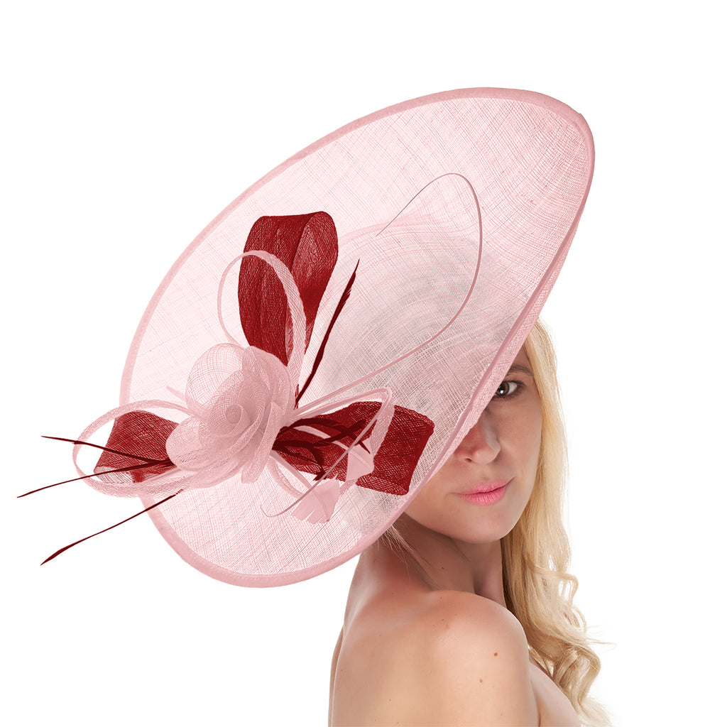 Blush rose pâle pâle rouge 41 cm grand Sinamay Hatinator disque soucoupe bord chapeau bibi sur bandeau