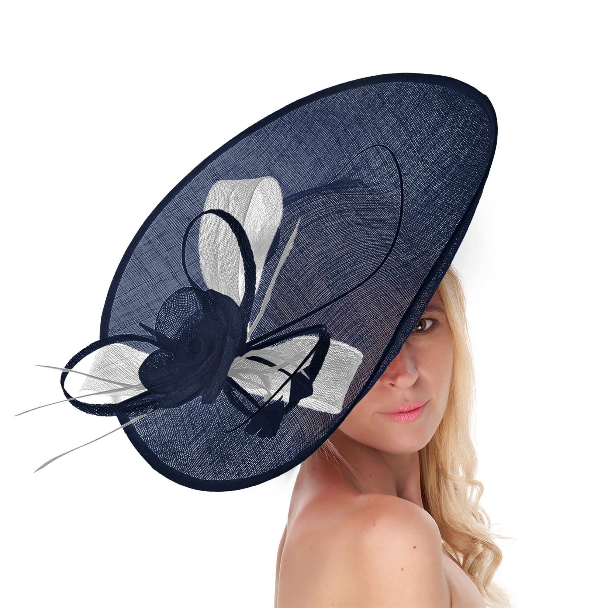 Bleu marine bleu foncé blanc mélange 41 cm grand Sinamay Hatinator disque soucoupe bord chapeau bibi sur bandeau