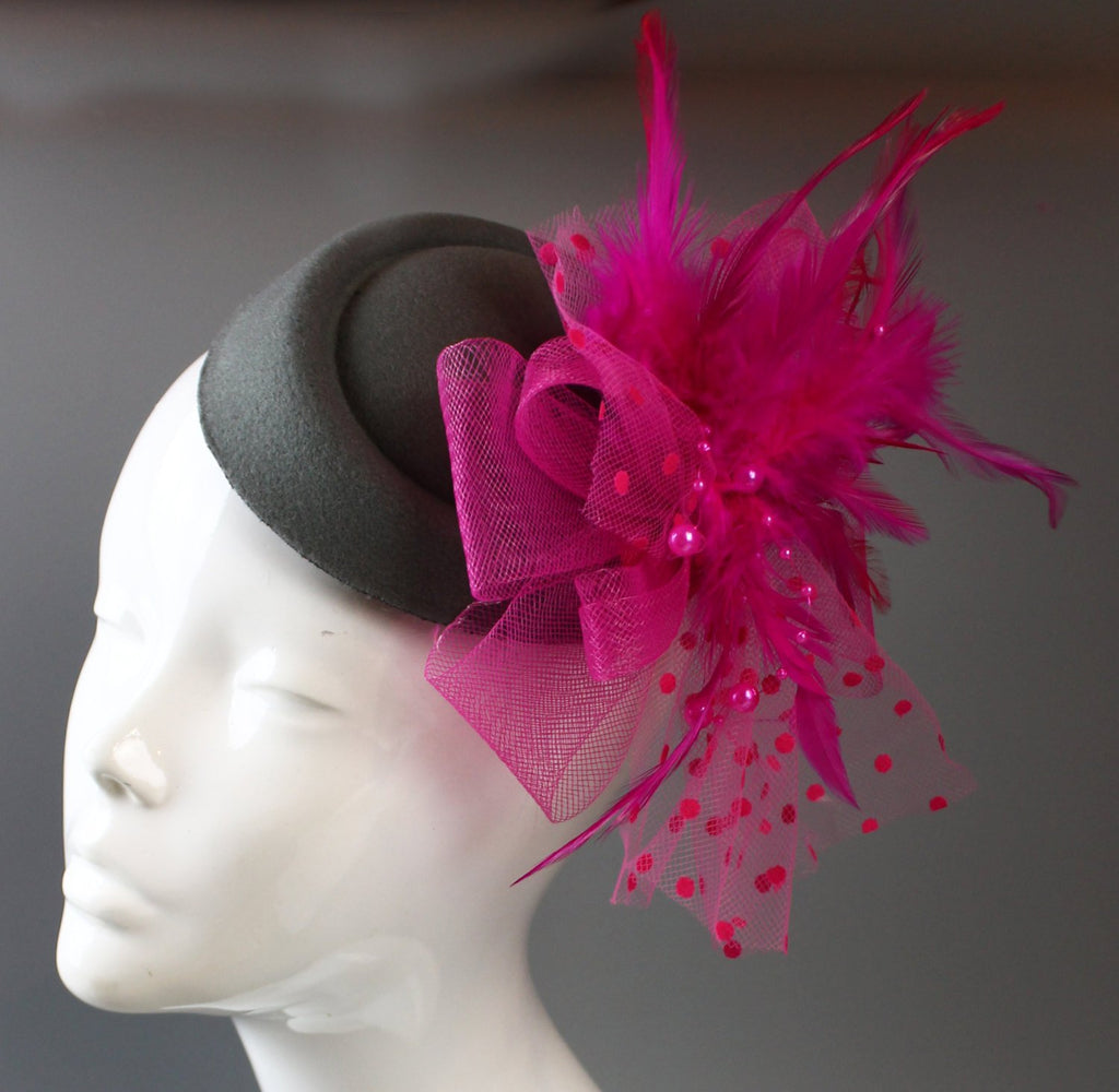 Caprilite Grey and Fuchsia Hot Pink Fascinator Hat Pill Box Veil Hatinator UK Wedding Ascot Races Clip Felt