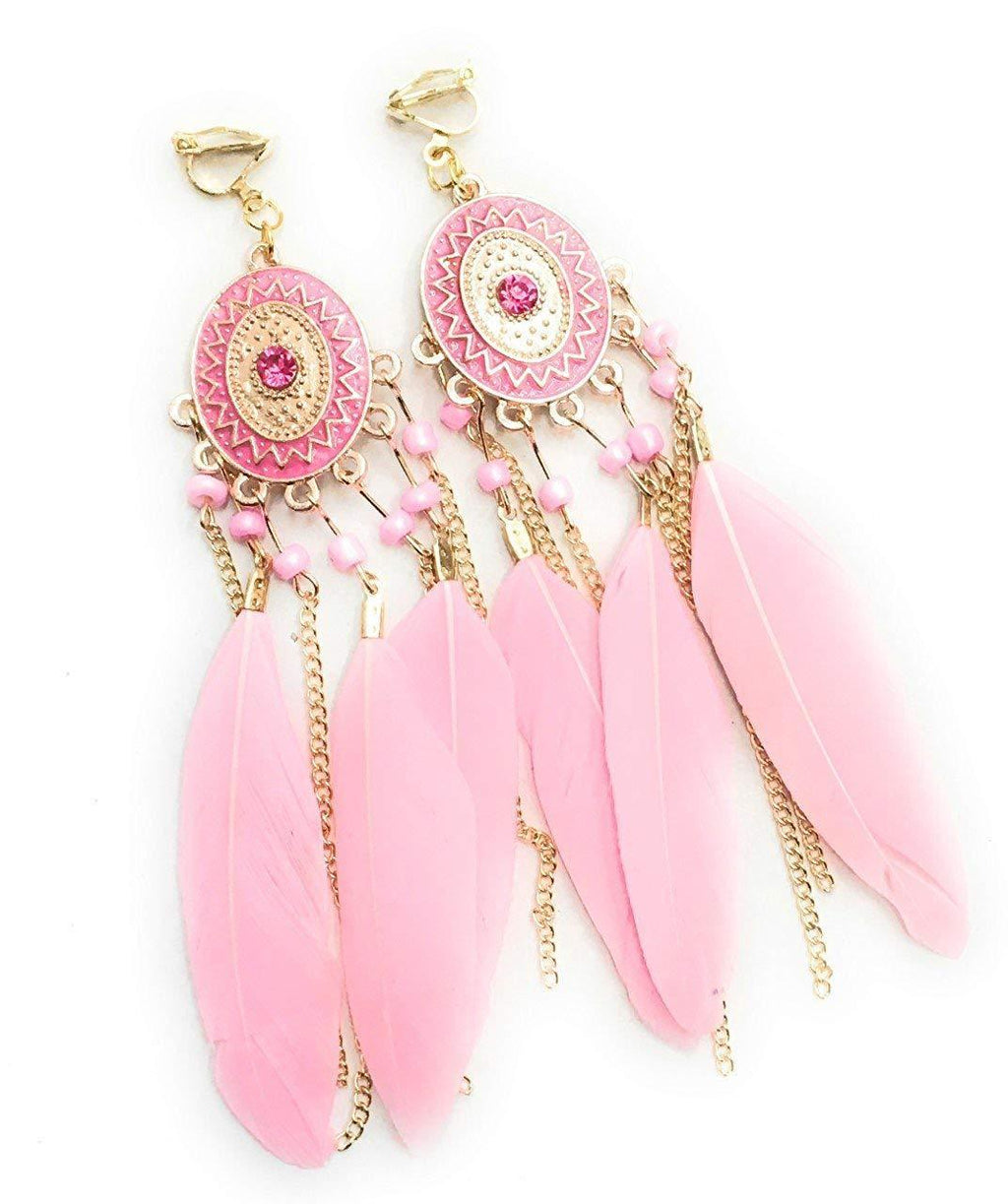 Boucles d’oreilles chandelier en plumes rose bébé, pompon tribal doré Gypsy Boho - percé ou à clipser