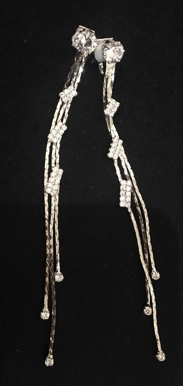 Boucles d'oreilles à clip avec pompon et strass argentés, longs, en cristal, non percés, cadeau britannique